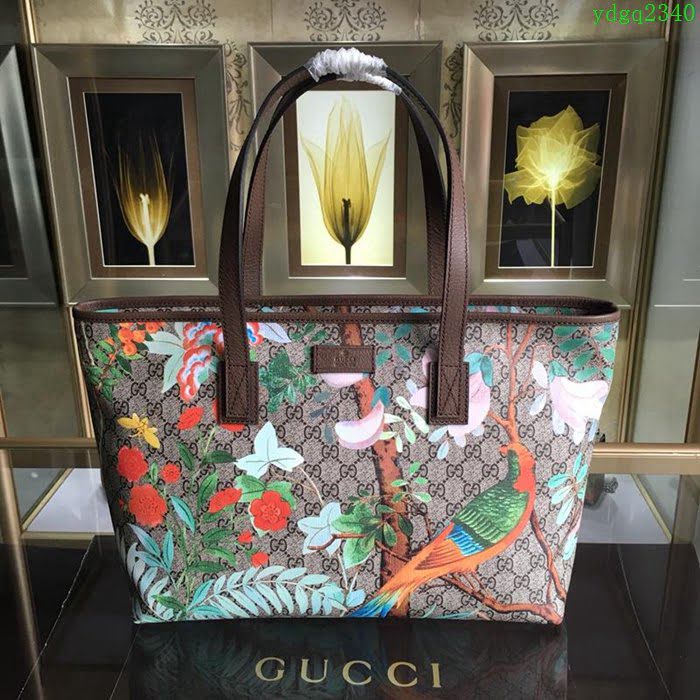 GUCCI 古馳女包 新款 211137 Supreme tote系列 女士手拎包 印花圖案單肩包 Gucci手提包