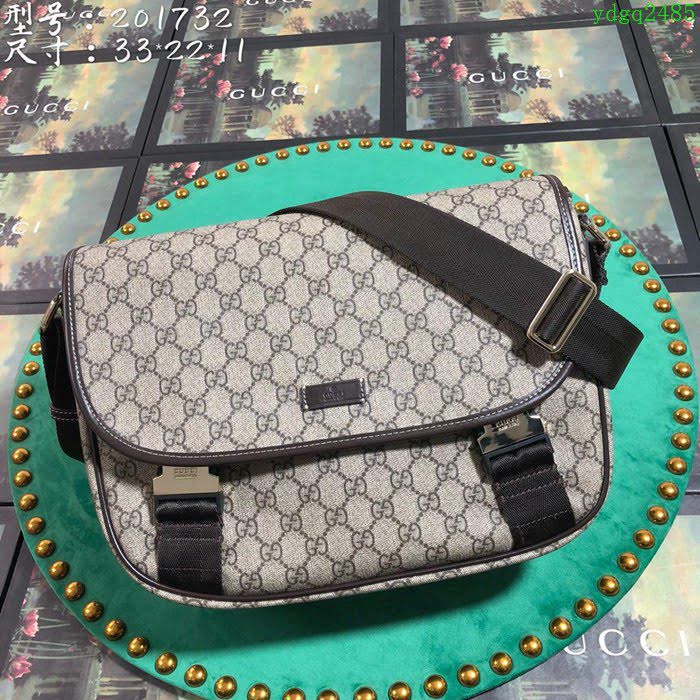 GUCCI 古馳男包 新款 201732 啡PVC 經典LOGO斜挎包 GUCCI男士斜挎包