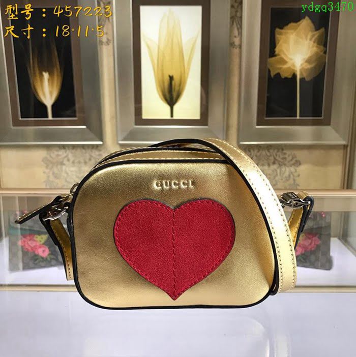 GUCCI古馳女包 新款 專櫃品質 457223 進口牛皮 金色愛心 小號斜挎包 Gucci母子包  ydgq3470