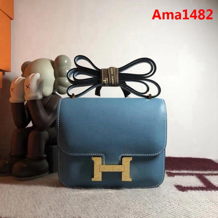 HERMES愛馬仕 空姐包 constance 牛仔藍 EPSOM 18cm 金扣 蠟線縫製 單肩斜挎包  Ama1482