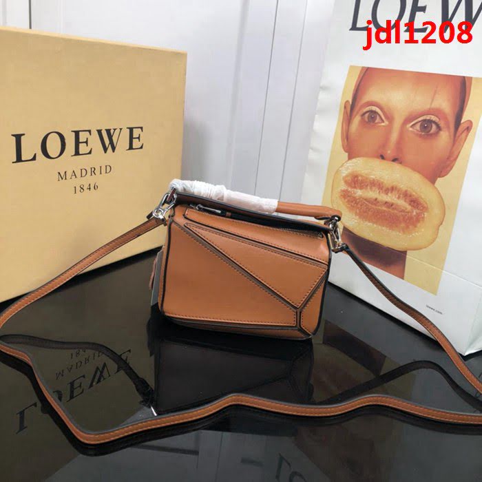 LOEWE羅意威 聖誕明星款 進口小牛皮 mini puzzle手提肩背包 86手提肩背斜挎包68  jdl1208