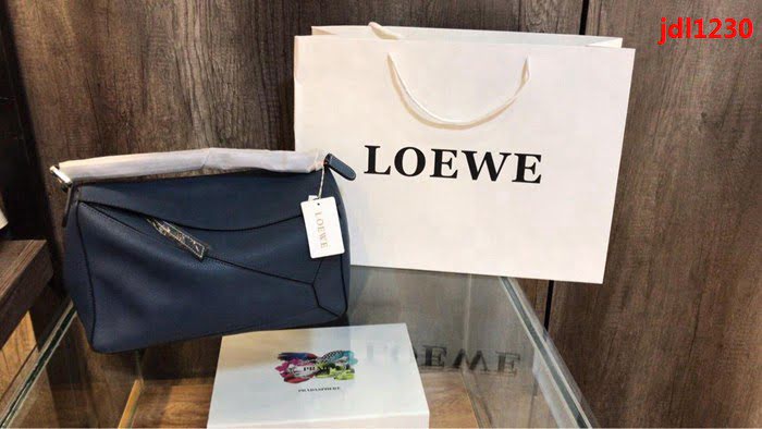 LOEWE羅意威 原單品質 特殊管道貨源 Puzzle手袋 對版顏色拼接 可單肩斜挎  jdl1230