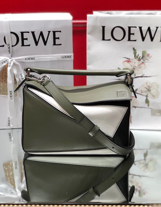 LOEWE經典爆款包包 羅意威Puzzle小號拼接手提斜挎包 10172  tcl1021