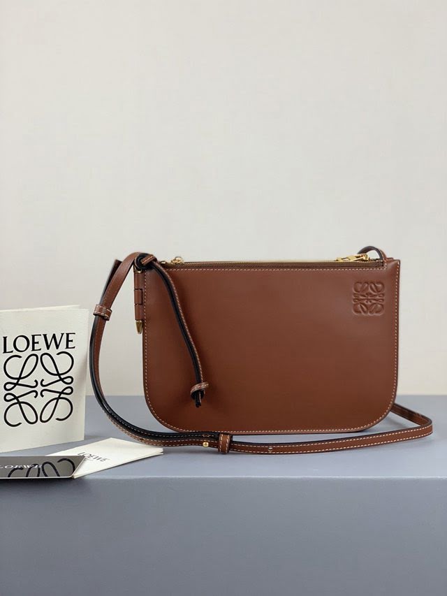 LOEWE包包 羅意威Gate double Zip Pouch斜挎包 10186  tcl1066