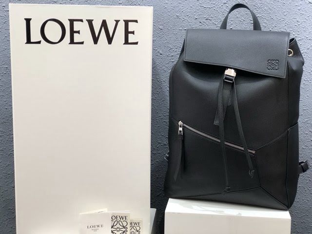 LOEWE包包 羅意威Puzzle Backpack 專櫃最新男款系列黑色斜挎包 10269  tcl1240