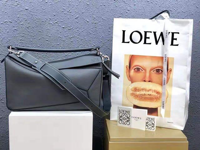 LOEWE包包 羅意威專櫃爆款Puzzle 銷量王大號幾何包 男女通用 大號10170  tcl1241