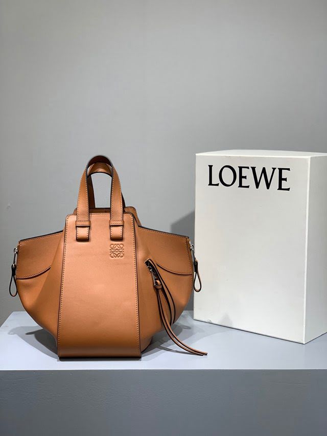 LOEWE包包 羅意威小號Hammock吊床包 羅意威手挽肩背斜挎包 3047  tcl1258