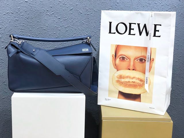 LOEWE爆款男女通用包包 羅意威大號Puzzle拼接手提斜挎包 10170  tcl1272