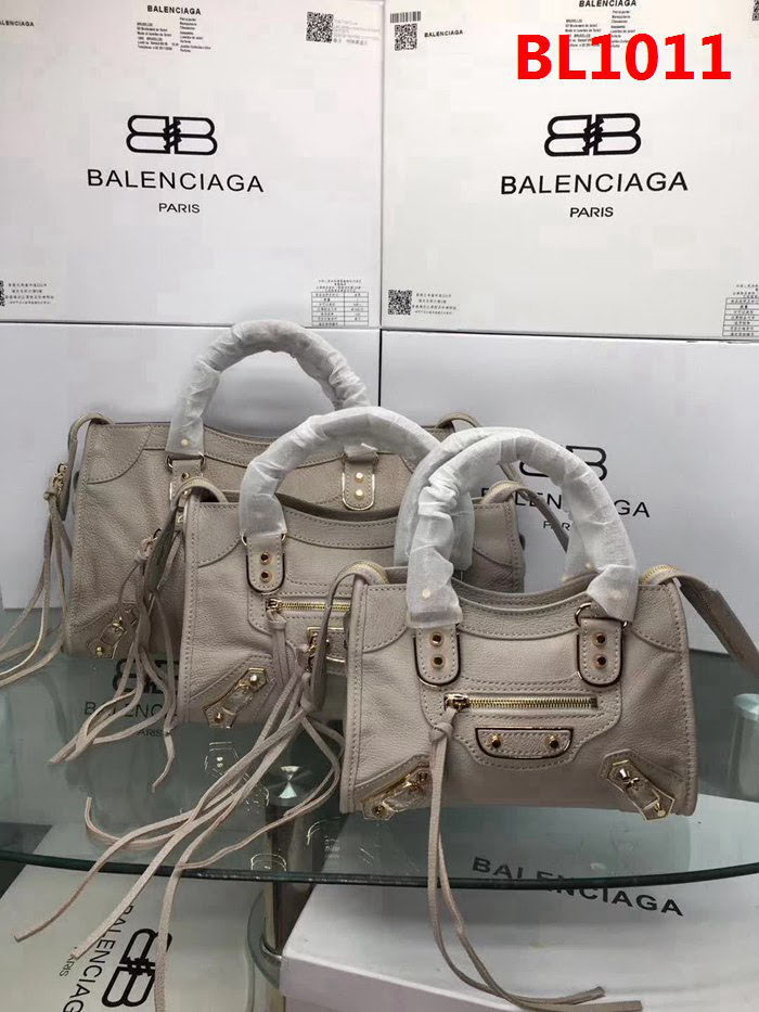 BALENCIAG巴黎世家 新款 小金釘 原版義大利進口山羊皮 手提單肩斜挎包  BL1011