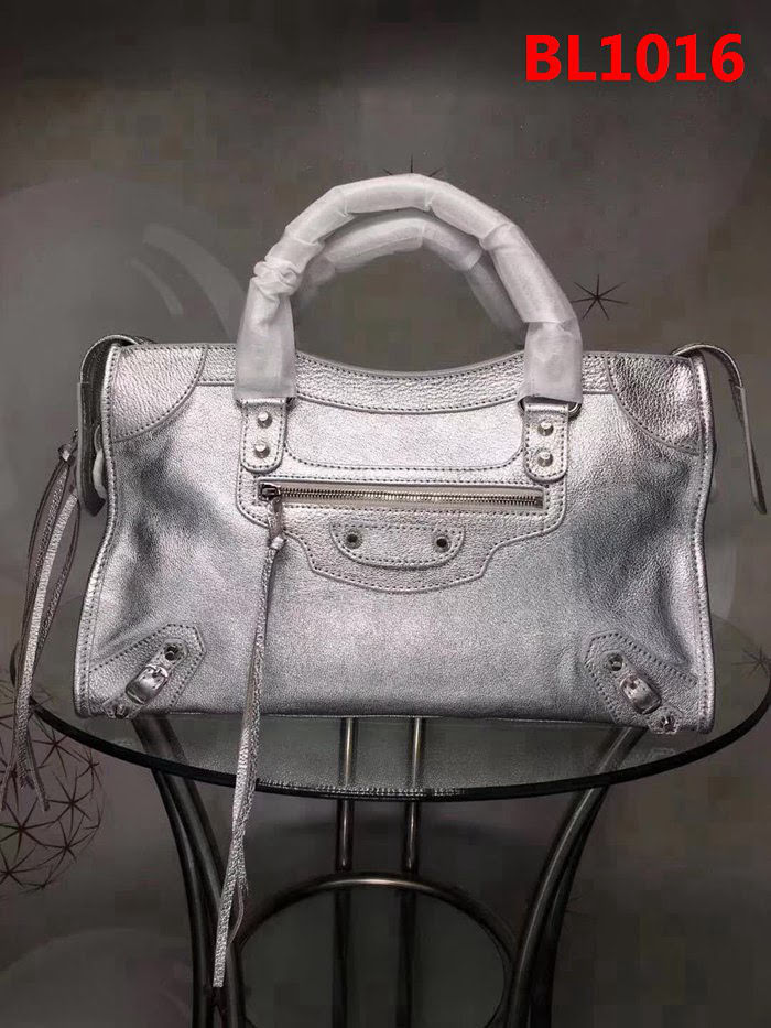 BALENCIAG巴黎世家 新款 小金釘 原版義大利進口山羊皮 手提單肩斜挎包  BL1016