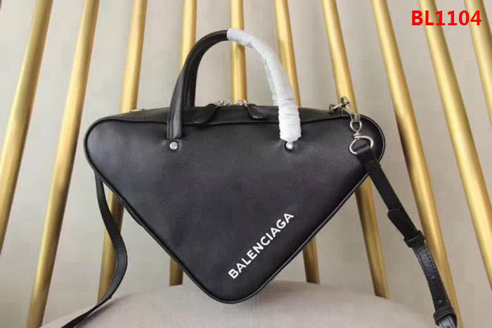 BALENCIAG巴黎世家 TRIANGLE DUFFLE L 三角包2018最新款 最In單品 可手提斜跨  BL1104