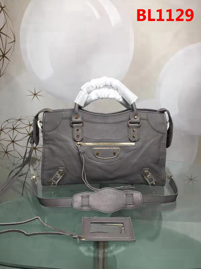 BALENCIAG巴黎世家 原版義大利進口山羊皮 小金釘 單肩斜挎包  BL1129