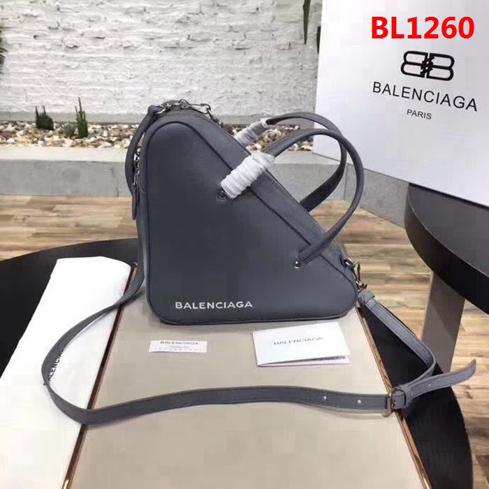 BALENCIAG巴黎世家 Balenciaga TRIANGLE DUFFLE L 三角包小號  BL1260