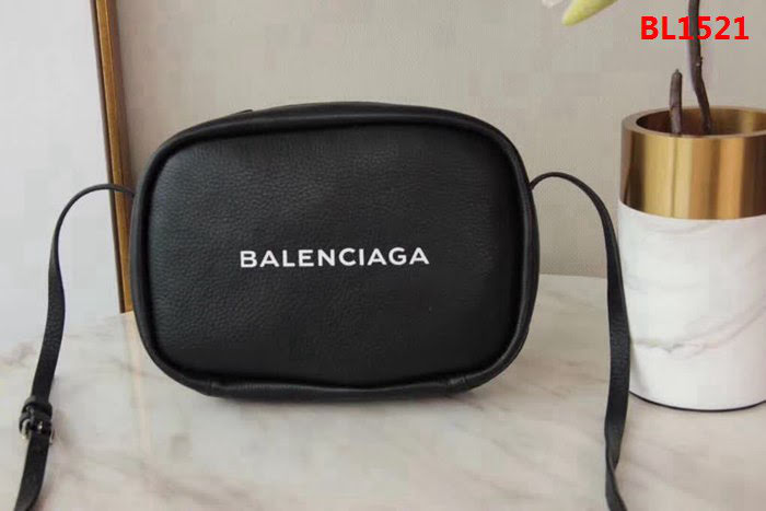 BALENCIAG巴黎世家 BALENCIAGA EVERYDAY 大號 系列之今年新品 中婆婆推薦 相機包  BL1521