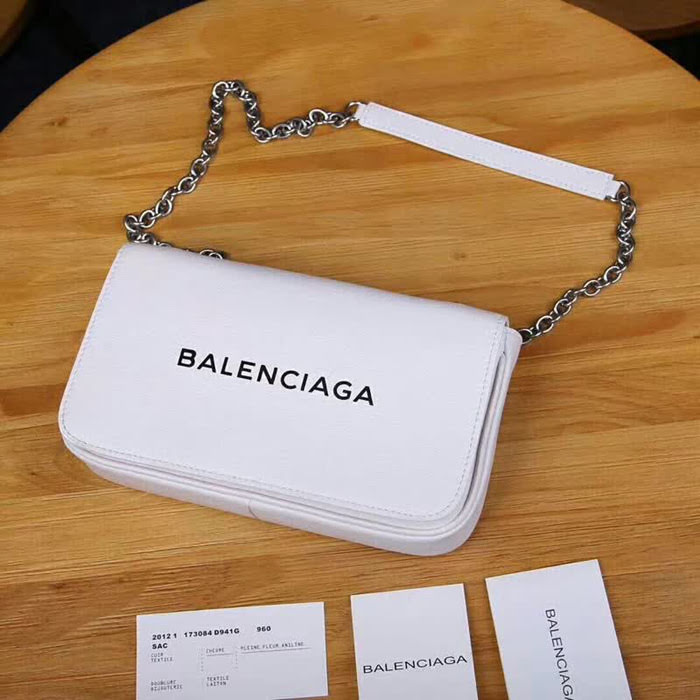 BALENCIAG巴黎世家 18年最新款包包 鏈條斜挎包  BL1543