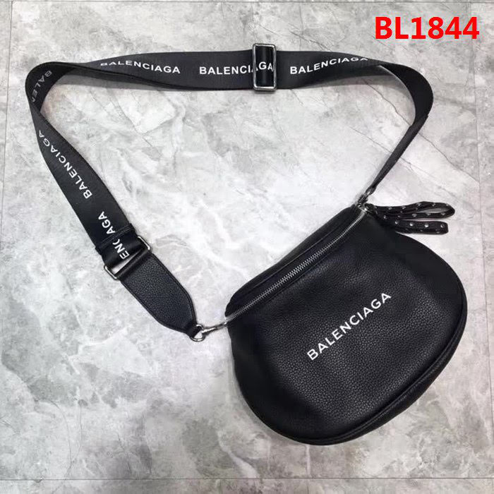 BALENCIAG巴黎世家 2018新品 斜挎包  BL1844