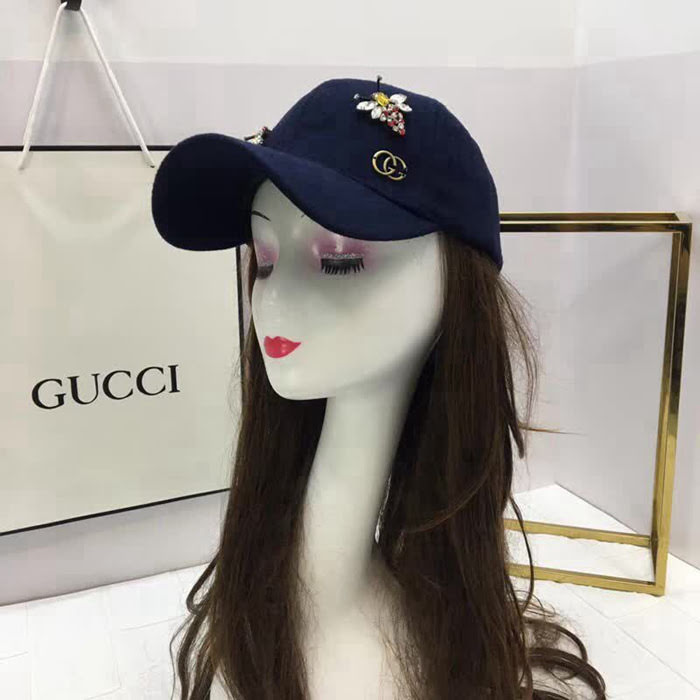 GUCCI古馳 時尚百搭款 帶鑽蜜蜂羊毛棒球帽 LLWJ5841