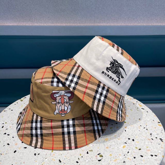 Burberry男女同款帽子 巴寶莉爆款格子經典漁夫帽遮陽帽  mm1272