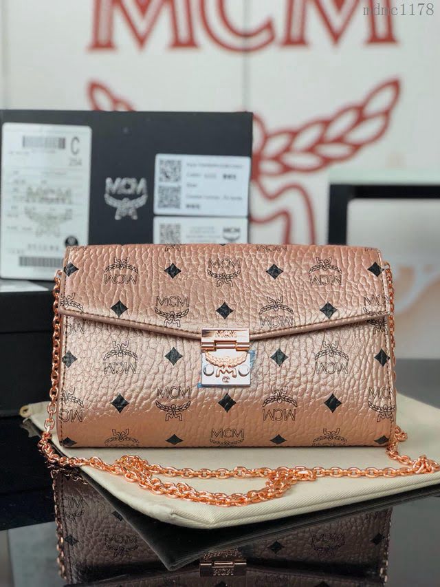 MCM女包 原單 6226中號 2018新品 Patricia鏈條包 復古印花 信封式手拿包 MCM女單肩斜挎包  mdmc1178