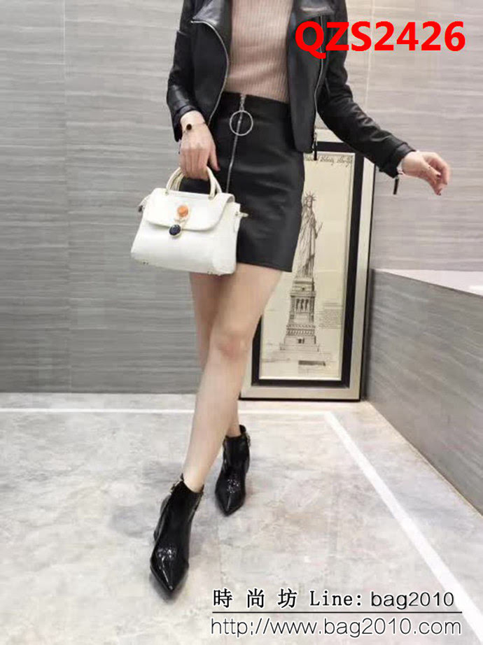 CHANEL香奈兒 代購正品 羊皮拼色中跟短靴 2018新款短筒女靴 QZS2426