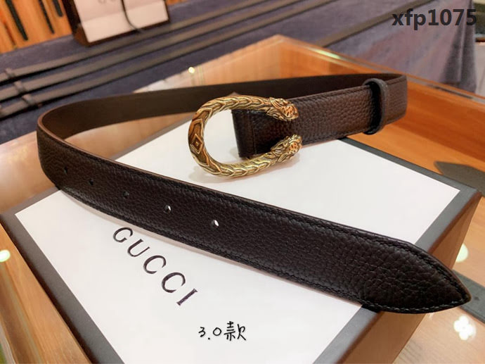 GUCCI古馳 官網新款 原單品質 自然荔枝紋 復古雙虎頭U字型酒神扣 男士皮帶  xfp1075