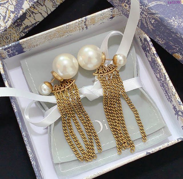 Dior飾品 迪奧經典熱銷款珍珠耳釘 耳環 復古黃銅施華洛珍珠  zgd1088