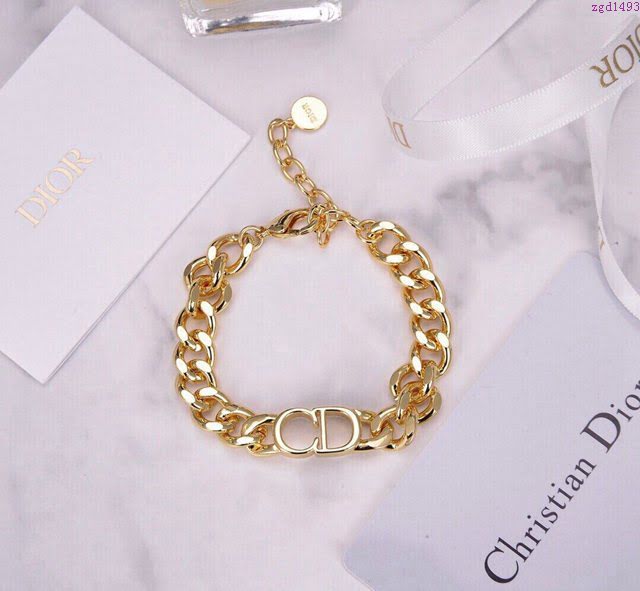 Dior飾品 迪奧經典熱銷款CD金色項鏈手鏈套裝  zgd1493