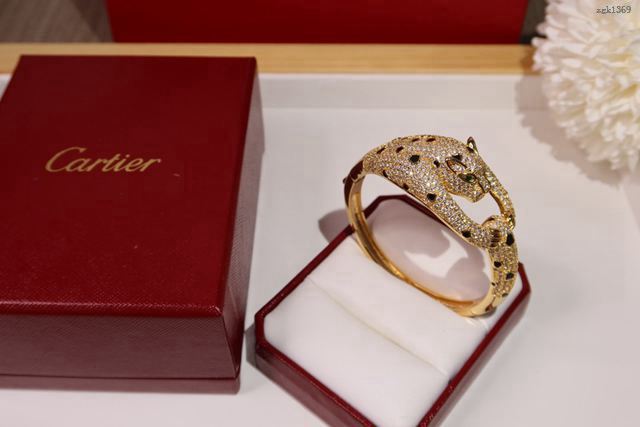 Cartier首飾 卡地亞霸氣豹頭滿鑽爆款手鐲 Cartier豹子手鐲  zgk1369