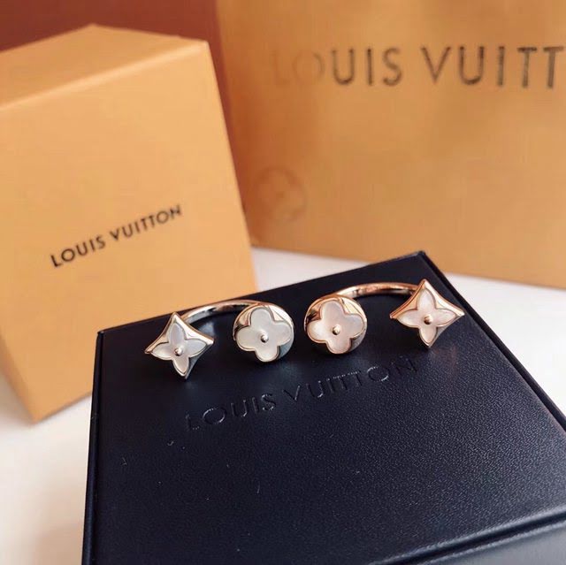 Louis Vuitton純銀飾品 路易威登雙花白貝戒指 LV四葉草開口女戒指  zglv2059