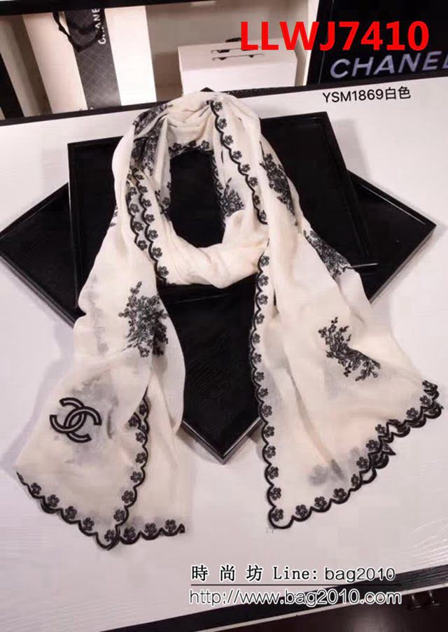 CHANEL香奈兒 2018專櫃原版手工吊染真絲羊毛刺繡長圍巾 YSM1869 LLWJ7410