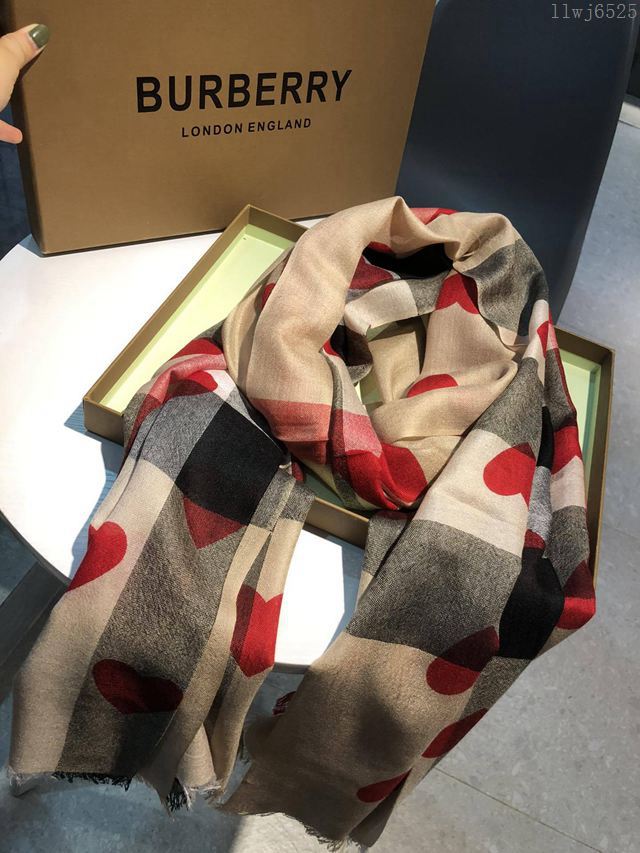 Burberry圍巾 巴寶莉專櫃桃心圍巾披肩 Burberry山羊絨長圍巾  llwj6525