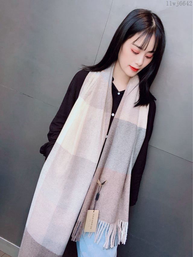 Burberry圍巾 2019年度最新力作 時尚彩色拼色方格子 巴寶莉羊絨混紡女長圍巾  llwj6642