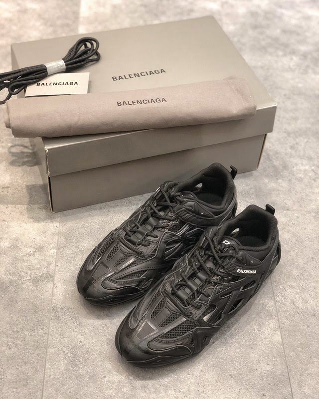 Balenciaga經典款男女鞋 巴黎世家頂級版本Drive鏤空老爹黑色賽車鞋 Balenciaga情侶款老爹鞋  hdbl1187