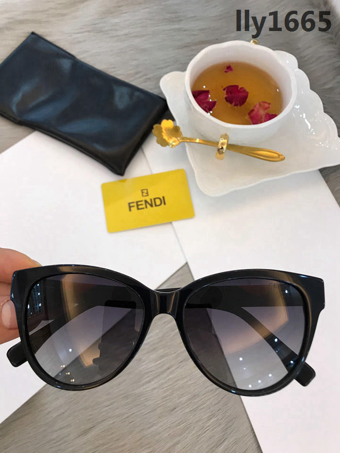 FENDI芬迪 2019新款 FD0361 板材小框 時尚酷風 獨特鏡腿 偏光太陽鏡 適合各種臉型  lly1665