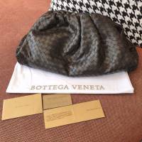 Bottega Veneta女包 98059 寶緹嘉胎牛皮黑色編織女包 BV雲朵包 水桶包腰包  gxz1060