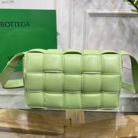 Bottega veneta高端女包 寶緹嘉小牛皮編織女包 BV經典款Cassette枕頭包  gxz1386