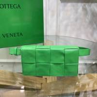 Bottega veneta高端女包 KF0023 寶緹嘉爆款草木綠CASSETTE腰包 BV經典款四格腰包/胸包/斜挎包/單肩包  gxz1392