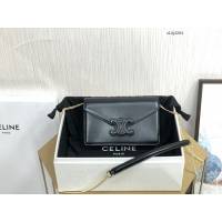 Celine專櫃2022新款CUIR TRIOMPHE斜挎女包 賽琳新品WOC鏈條皮革信封包 10J733 sldj2284