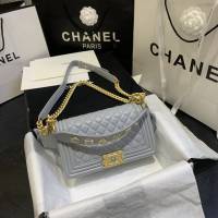 Chanel女包 67086# Chanel2020年新款羊皮包 手提金屬LoGo Chanel鏈條單肩斜挎中號包  djc3989