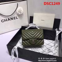 香奈兒CHANEL 升級版V線1115小羊皮肩背斜跨鏈條包 DSC1249