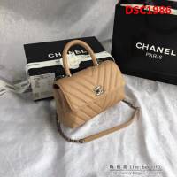 香奈兒CHANEL 92992 2018最新V字型 單手挽手提單肩包 DSC1986