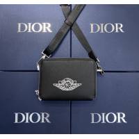 Dior男包 迪奧喬丹聯名斜挎包AND SHAWN手拿包 Dior肩背斜挎包  dfk1501
