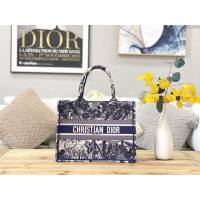 Dior女包 迪奧Book Tote黑椰樹帆布托特包 Dior刺繡購物袋  dfk1659