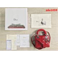 DIOR迪奧 頂級原單 3格漆皮Dior Lady mini原單小羊皮 迷你 鏈條斜挎包 配備雙鏈條  zdo1059