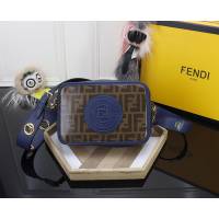 FENDI芬迪 專櫃對版 官方最新相機包 斜跨小包  0997#  fd1476