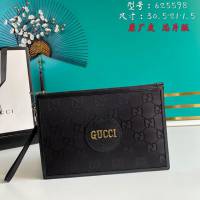 Gucci古馳包包 G家新款手包 款號:625598 古奇黑色原廠皮晶片版男士手拿包  gdj1309