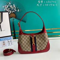 Gucci古馳包包 G家新款女包 636706 古奇原廠皮女款肩背包 Gucci腋下包 gdj1388