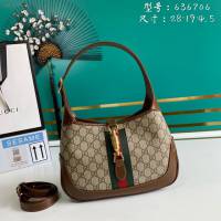 Gucci古馳包包 G家新款女包 636706 古奇原廠皮女款肩背包 Gucci腋下包 gdj1390