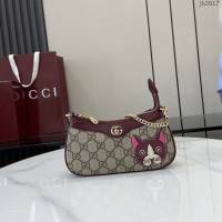 Gucci專櫃古馳最新款原廠皮飾熊貓細節GG迷你手袋貓咪鏈條包 jh2017型號：818763