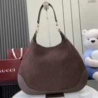 Gucci專櫃古馳最新款Body雙鎖扣中號肩背包 jh2037型號：815924